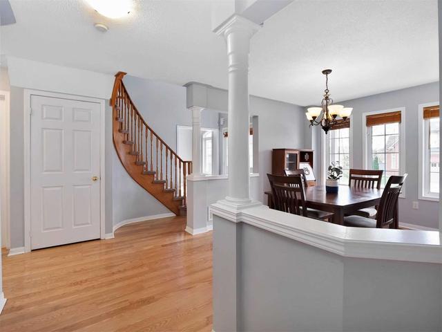 12 Vanier St, House detached with 4 bedrooms, 4 bathrooms and 4 parking in Whitby ON | Image 5