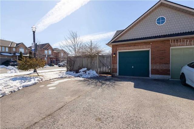 465 Highway 8, House attached with 3 bedrooms, 2 bathrooms and 3 parking in Hamilton ON | Image 20