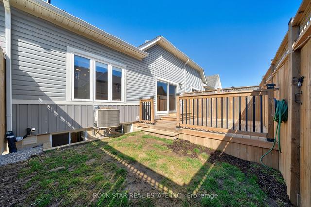 22 Dorchester Blvd S, House attached with 2 bedrooms, 3 bathrooms and 2 parking in St. Catharines ON | Image 29