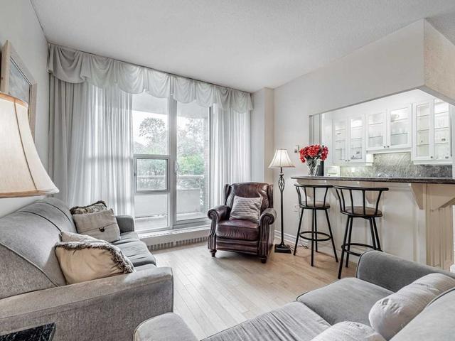 104 - 175 Hilda Ave, Condo with 3 bedrooms, 2 bathrooms and 1 parking in Toronto ON | Image 12
