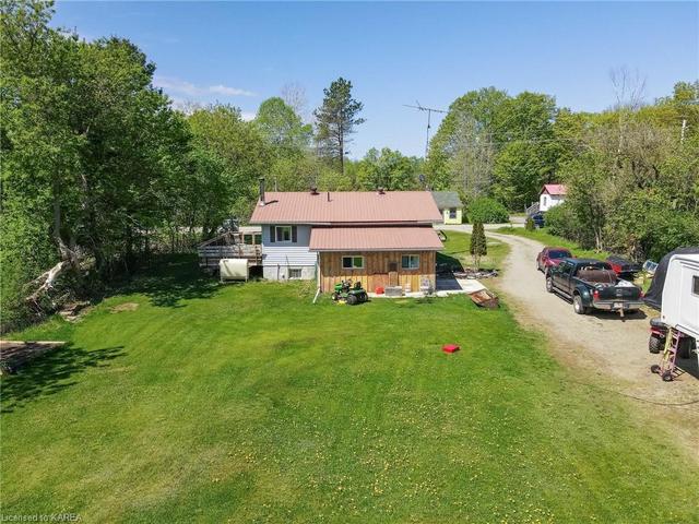 2444 Henderson Road, House detached with 3 bedrooms, 1 bathrooms and 6 parking in Central Frontenac ON | Image 41