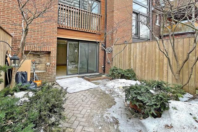 26a Dundonald St, House attached with 3 bedrooms, 3 bathrooms and 2 parking in Toronto ON | Image 30
