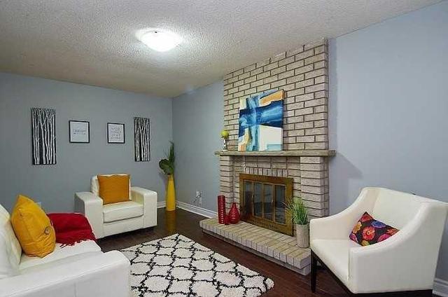 28 Daniels Cres, House detached with 4 bedrooms, 4 bathrooms and 2 parking in Ajax ON | Image 12