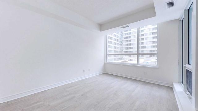 912 - 111 Elizabeth St, Condo with 1 bedrooms, 1 bathrooms and 1 parking in Toronto ON | Image 13