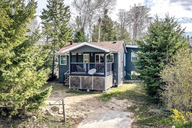 27 58th St S, House detached with 3 bedrooms, 2 bathrooms and 3 parking in Wasaga Beach ON | Image 1