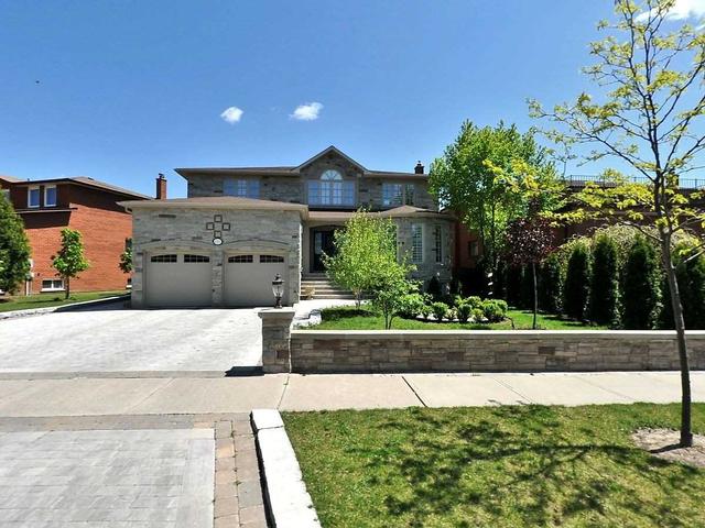 1765 Beechknoll Ave, House detached with 4 bedrooms, 4 bathrooms and 4 parking in Mississauga ON | Image 2