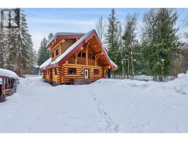 1876 Shaver Road, House detached with 4 bedrooms, 3 bathrooms and null parking in Columbia Shuswap B BC | Image 37
