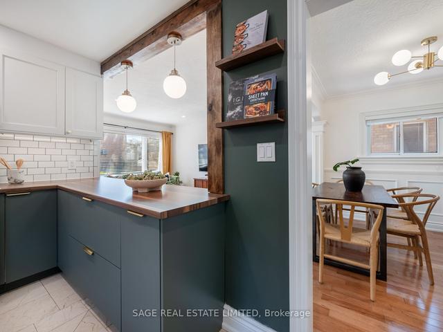 505 Caledonia Rd, House detached with 2 bedrooms, 2 bathrooms and 4 parking in Toronto ON | Image 6