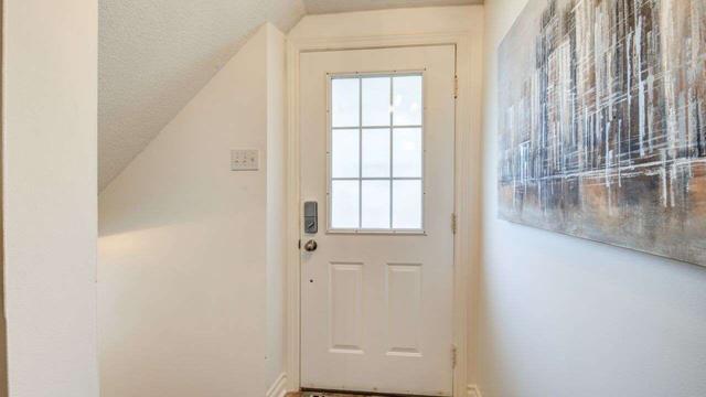103 Lynden Circ, Townhouse with 3 bedrooms, 2 bathrooms and 2 parking in Halton Hills ON | Image 37