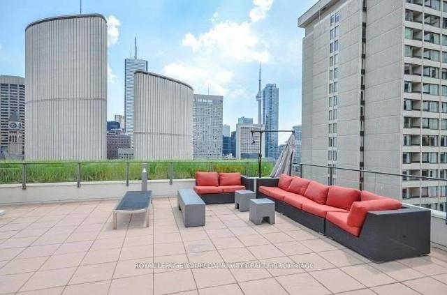 833 - 111 Elizabeth St, Condo with 2 bedrooms, 2 bathrooms and 1 parking in Toronto ON | Image 21