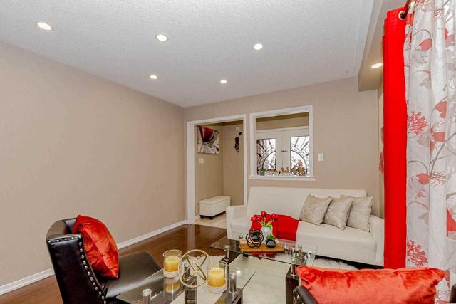 72 Newington Cres, House semidetached with 3 bedrooms, 4 bathrooms and 3 parking in Brampton ON | Image 36