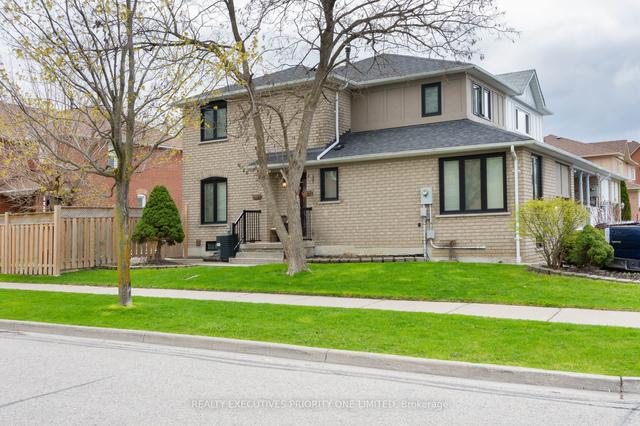 62 Islay Cres, Vaughan, ON, L6A2C1 | Card Image