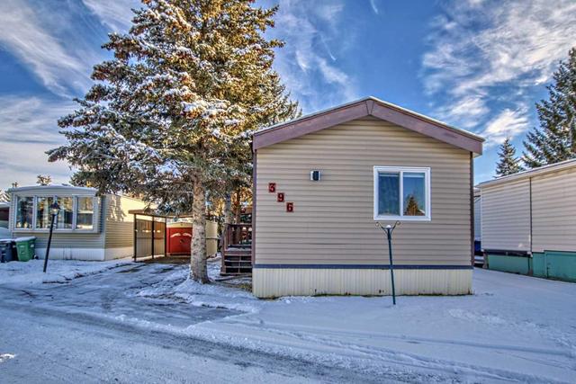 396 - 3223 83 Street Nw, Home with 3 bedrooms, 2 bathrooms and 2 parking in Calgary AB | Image 35