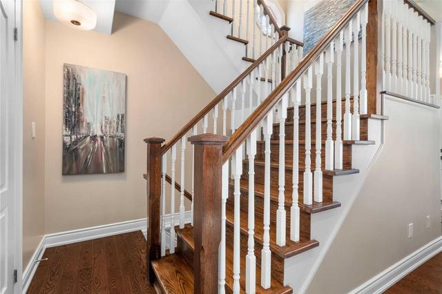 17 White Oaks Rd, Townhouse with 2 bedrooms, 3 bathrooms and 2 parking in Barrie ON | Image 9