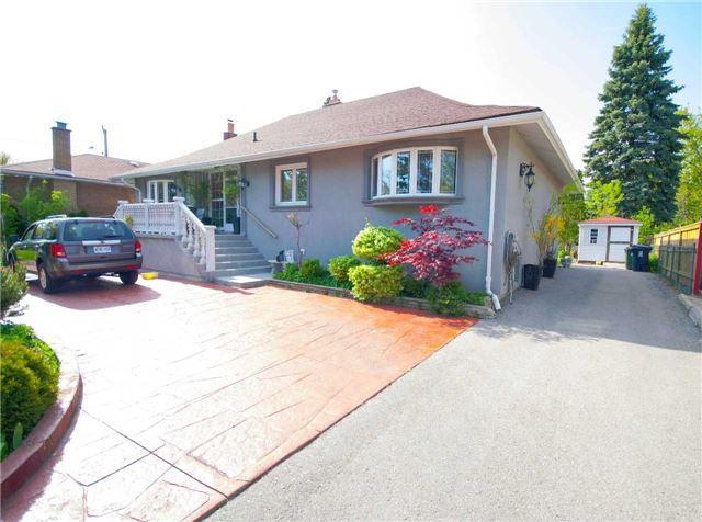 2 Joy Dr, House detached with 3 bedrooms, 2 bathrooms and 6 parking in Toronto ON | Image 1