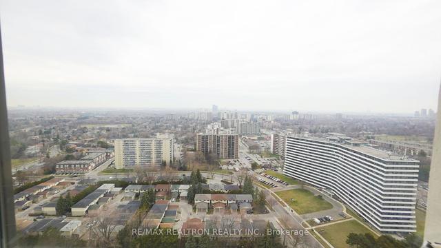 2801 - 100 Antibes Dr, Condo with 3 bedrooms, 3 bathrooms and 2 parking in Toronto ON | Image 3