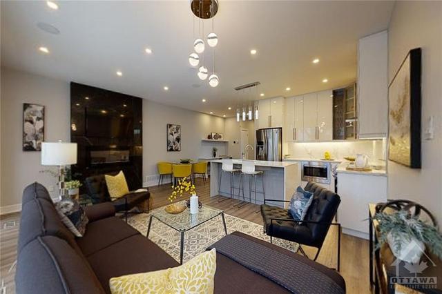 559 Mutual Street, Townhouse with 4 bedrooms, 4 bathrooms and 2 parking in Ottawa ON | Image 2