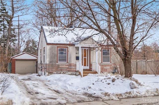 967 Merivale Road, House detached with 2 bedrooms, 1 bathrooms and 4 parking in Ottawa ON | Image 1