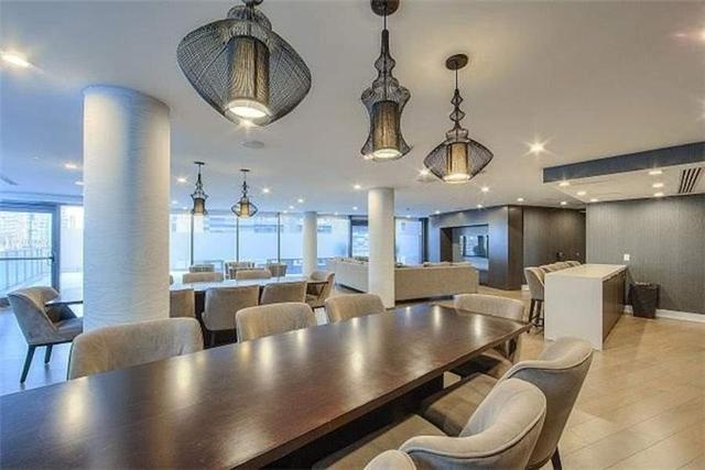 1002 - 169 Fort York Blvd, Condo with 2 bedrooms, 2 bathrooms and 1 parking in Toronto ON | Image 14