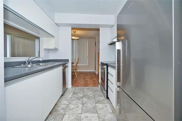 1708 - 3 Hickory Tree Rd, Condo with 2 bedrooms, 2 bathrooms and 2 parking in Toronto ON | Image 8