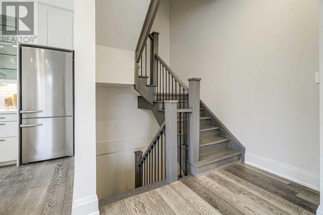 1 - 15-21 Greenbriar Rd, Townhouse with 4 bedrooms, 4 bathrooms and 2 parking in Toronto ON | Image 11