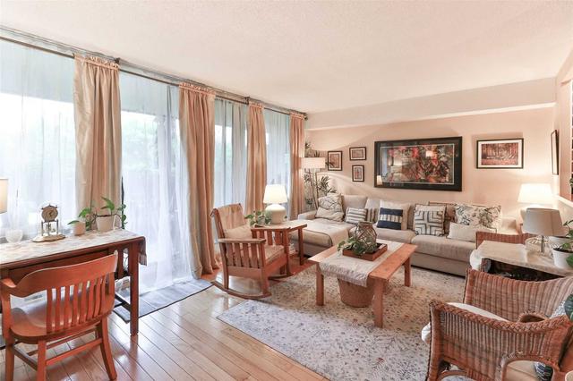 101 - 260 Scarlett Rd, Condo with 2 bedrooms, 1 bathrooms and 1 parking in Toronto ON | Image 39