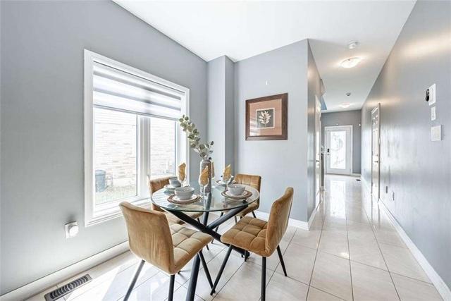 136 Westbank Tr, House semidetached with 3 bedrooms, 3 bathrooms and 3 parking in Hamilton ON | Image 26