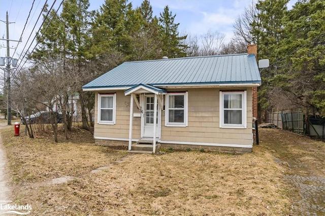 6 West Road, House detached with 2 bedrooms, 1 bathrooms and 4 parking in Huntsville ON | Image 12