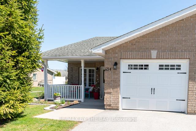 134 Meadow Lane, House attached with 2 bedrooms, 2 bathrooms and 2 parking in Wasaga Beach ON | Image 31