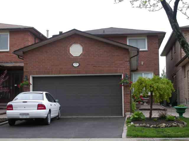 128 Anthony Lane, House detached with 3 bedrooms, 4 bathrooms and 2 parking in Vaughan ON | Image 1