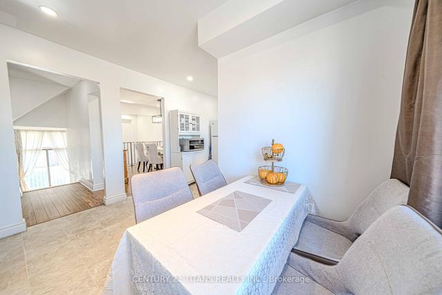 45 - 15 Guildwood Pkwy, Townhouse with 3 bedrooms, 2 bathrooms and 2 parking in Toronto ON | Image 11