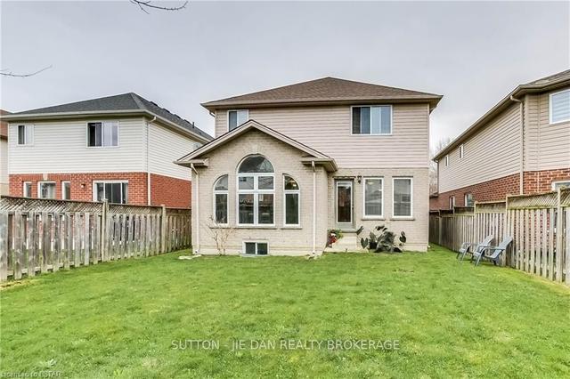853 Mapleridge St, House detached with 3 bedrooms, 3 bathrooms and 4 parking in London ON | Image 31