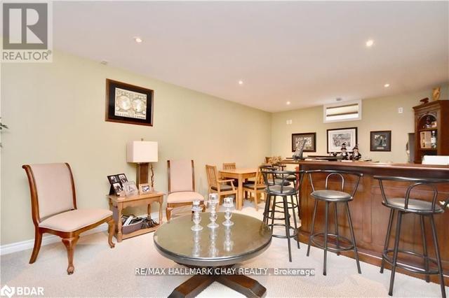25 Glen Oak Crt, House detached with 2 bedrooms, 3 bathrooms and 9 parking in Barrie ON | Image 21
