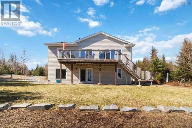 334 West Porters Lake Road, House detached with 3 bedrooms, 2 bathrooms and null parking in Halifax NS | Image 2
