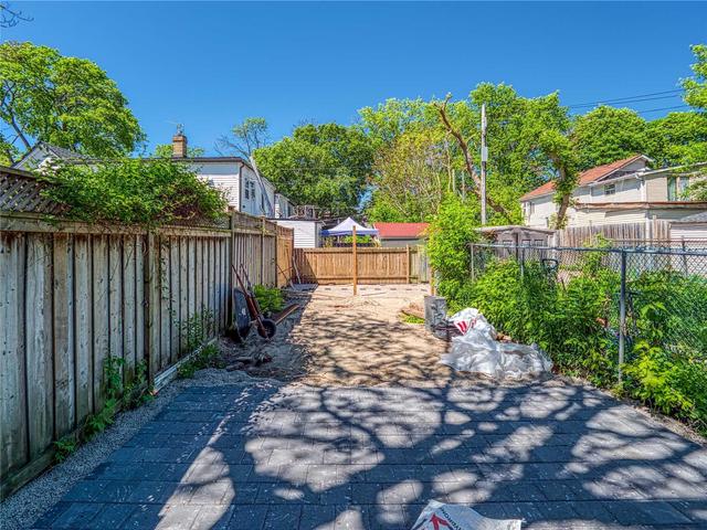 Upper - 376 Rhodes Ave, House semidetached with 3 bedrooms, 2 bathrooms and 1 parking in Toronto ON | Image 14
