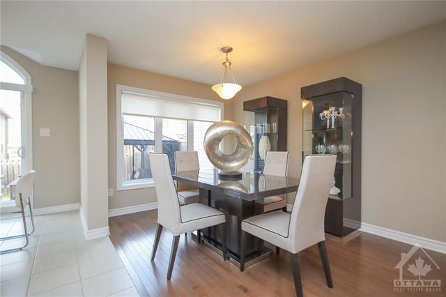 131 Lerta Way, Townhouse with 3 bedrooms, 3 bathrooms and 3 parking in Ottawa ON | Image 9