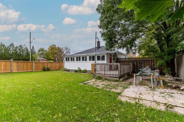 734 Britannia Ave, House detached with 3 bedrooms, 2 bathrooms and 4 parking in Hamilton ON | Image 20