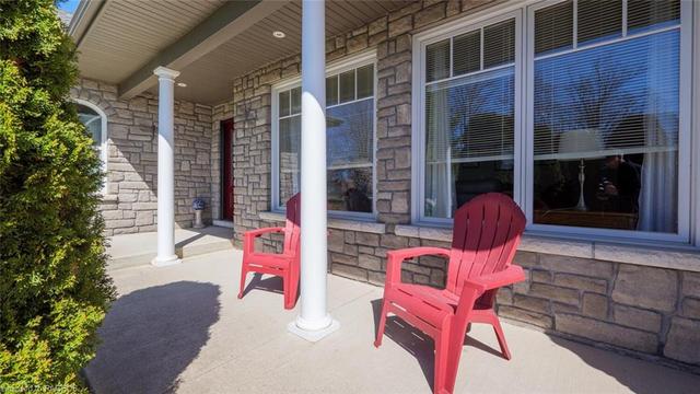 2391 9th Avenue E, House detached with 3 bedrooms, 3 bathrooms and 8 parking in Owen Sound ON | Image 37