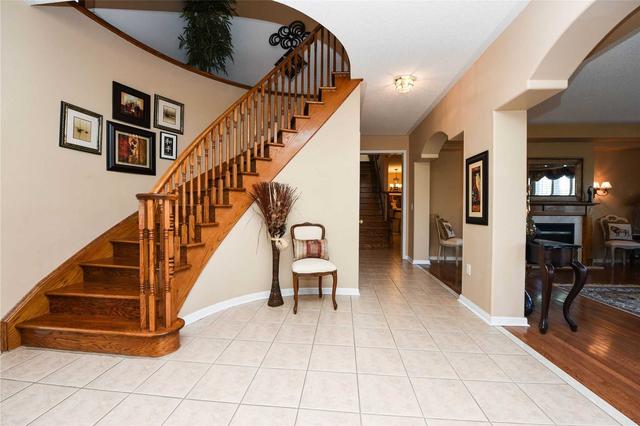 13 Crocker Dr, House detached with 5 bedrooms, 4 bathrooms and 6 parking in Brampton ON | Image 11