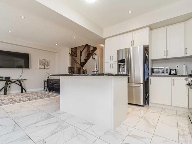 26 - 120 Vineberg Dr, House attached with 4 bedrooms, 3 bathrooms and 2 parking in Hamilton ON | Image 2