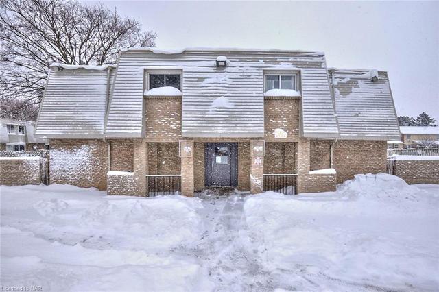 176 - 17 Old Pine Trail, House attached with 3 bedrooms, 1 bathrooms and 1 parking in St. Catharines ON | Image 20