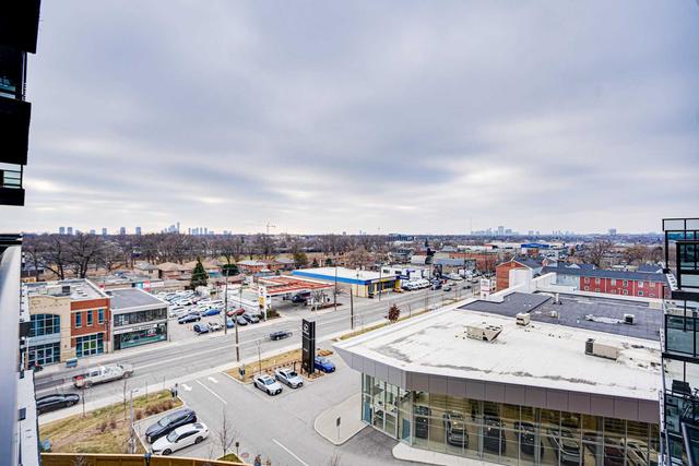 727 - 2300 St Clair Ave W, Condo with 2 bedrooms, 2 bathrooms and 1 parking in Toronto ON | Image 17