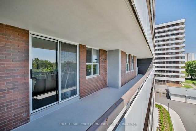 504 - 80 Inverlochy Blvd, Condo with 3 bedrooms, 2 bathrooms and 1 parking in Markham ON | Image 13