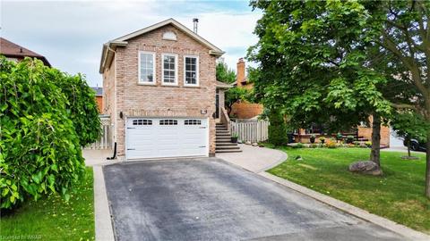 19 Kentucky Street, House detached with 5 bedrooms, 4 bathrooms and null parking in Brampton ON | Card Image