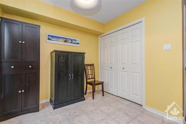 562 Reardon Private, House attached with 3 bedrooms, 2 bathrooms and 1 parking in Ottawa ON | Image 16