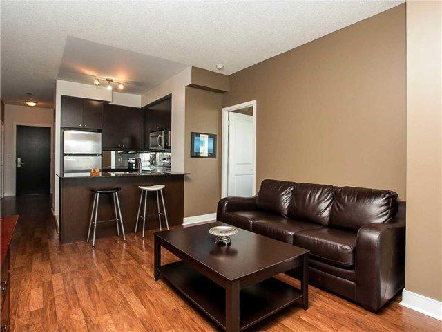 2908 - 60 Absolute Ave, Condo with 2 bedrooms, 2 bathrooms and 1 parking in Mississauga ON | Image 7