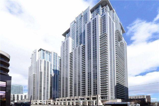 1012 - 761 Bay St, Condo with 2 bedrooms, 2 bathrooms and 1 parking in Toronto ON | Image 1