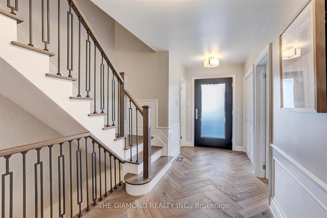 65 Pettit Dr, House detached with 4 bedrooms, 4 bathrooms and 4 parking in Toronto ON | Image 23