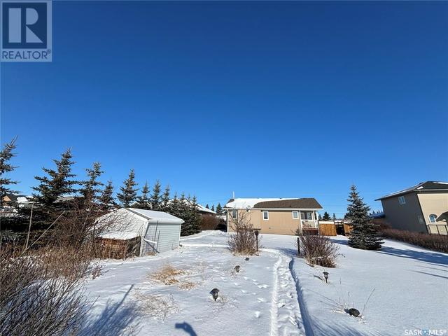 205 3rd Avenue S, House detached with 3 bedrooms, 2 bathrooms and null parking in Hepburn SK | Image 16