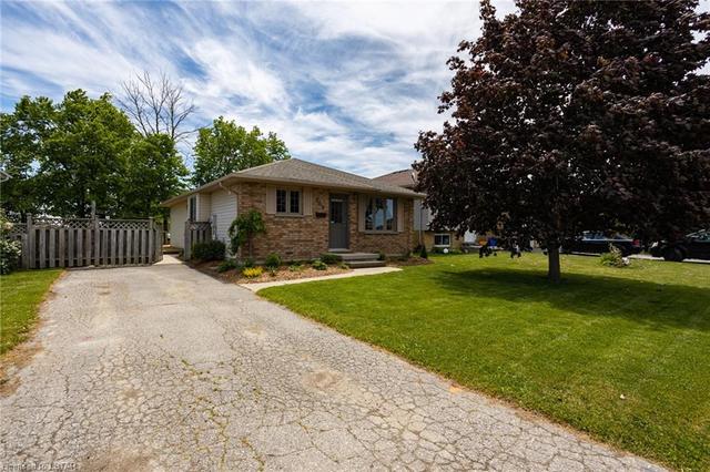 259 South Street, House detached with 3 bedrooms, 2 bathrooms and null parking in Southwest Middlesex ON | Image 3